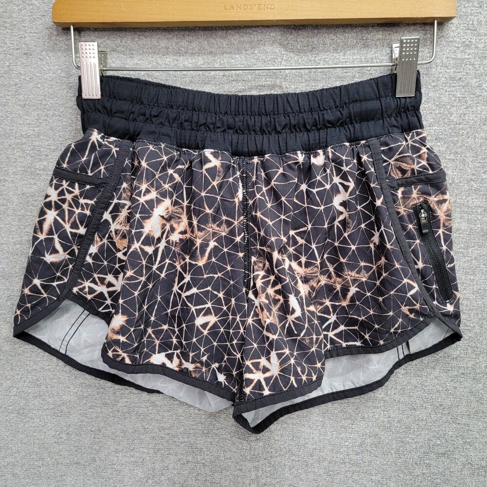 LULULEMON ATHLETICA TRACKER SHORTS, SIZE 6